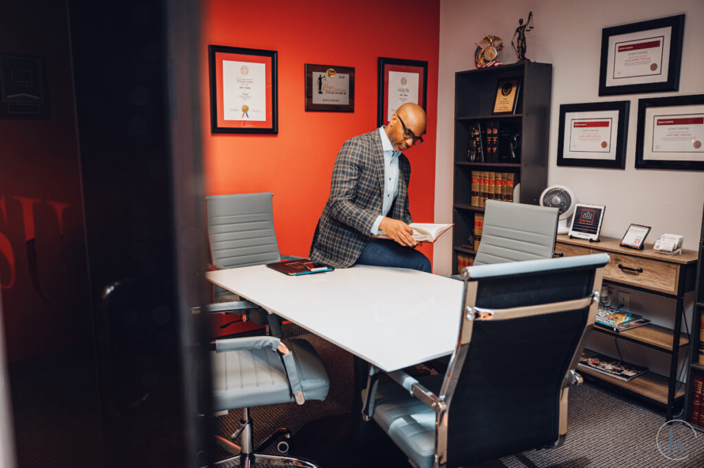 Can You Sue for Injuries Caused by Defective Equipment in the Workplace?